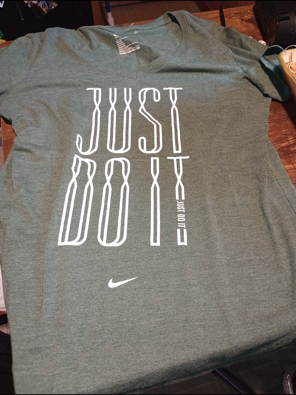 Nike Men’s Green V‑Neck 'Just Do It' Graphic Tee